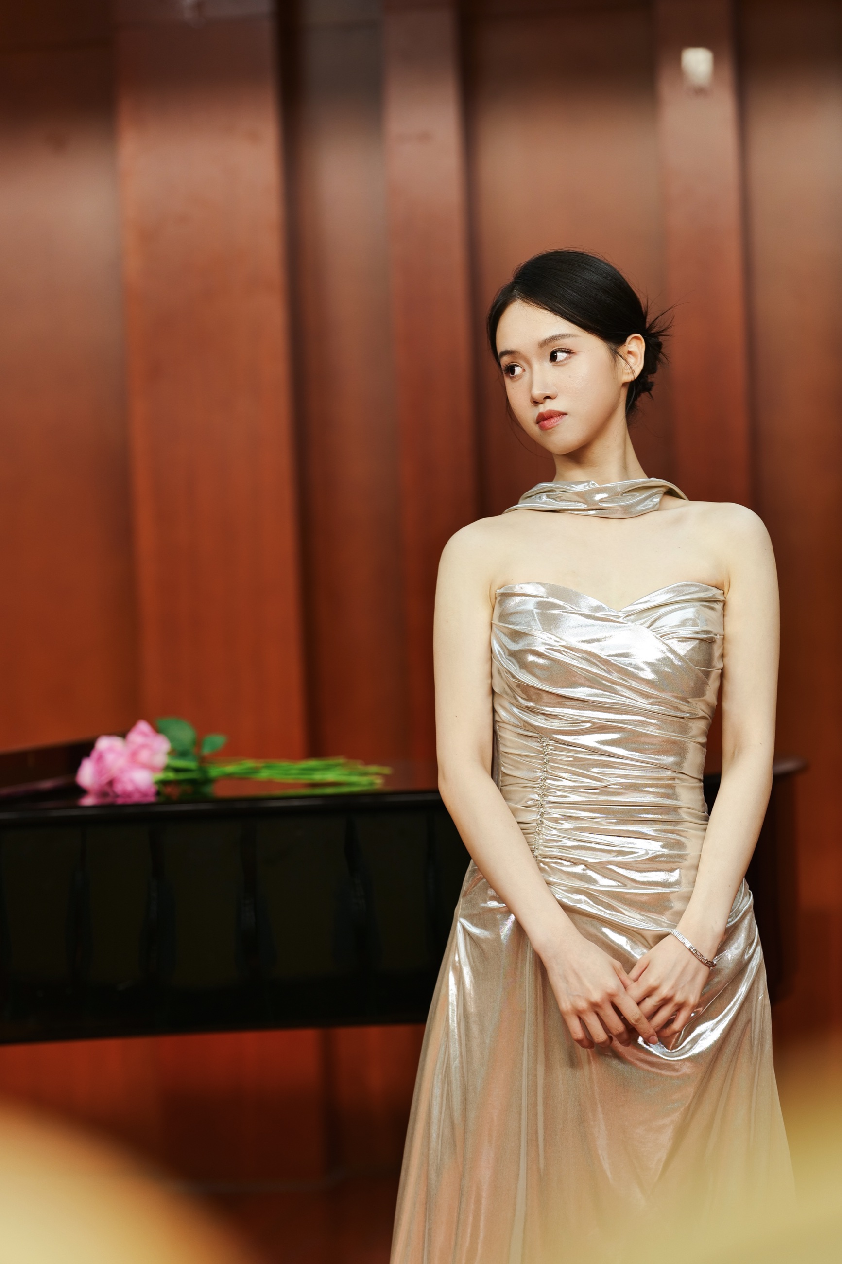 温映烨在个人独唱音乐会上演唱
